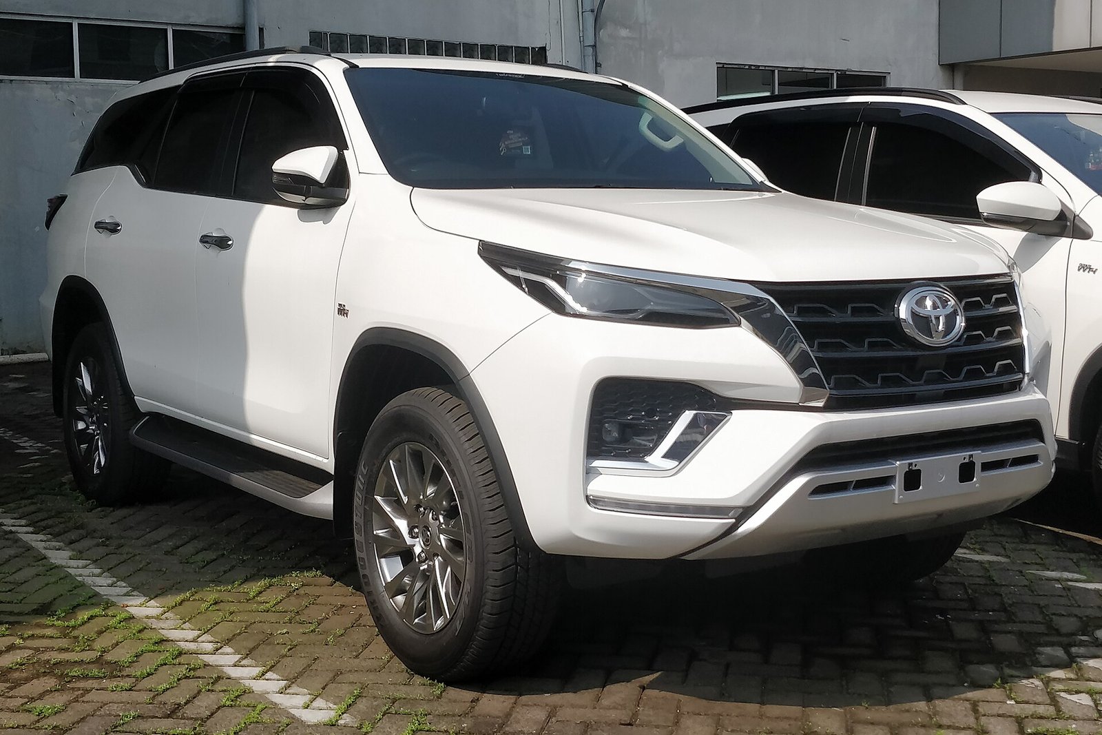 Representative Toyota Fortuner vehicle
